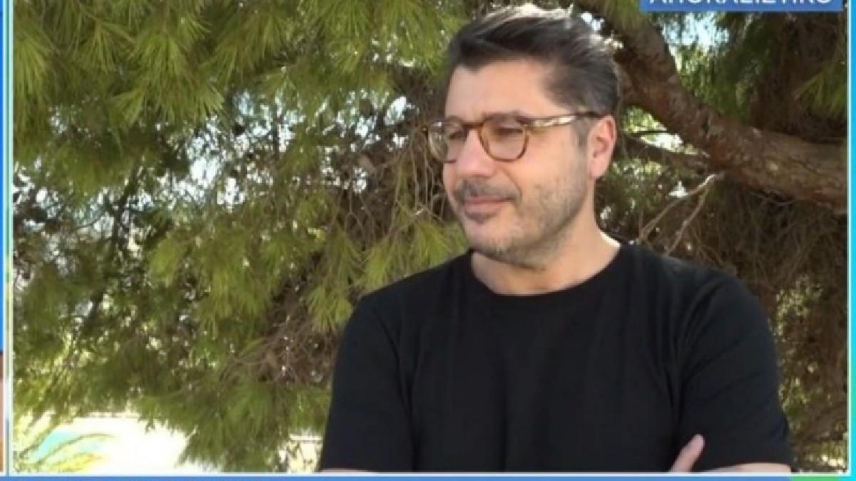 Λάμπρος Κωνσταντάρας: «Λύγισε» μιλώντας για την απώλεια του πατέρα του και την κίνηση της Φαίης Σκορδά