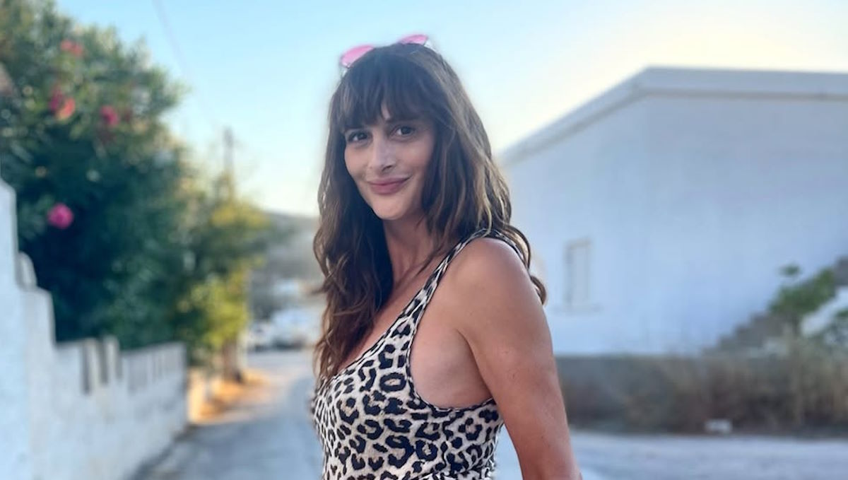 Μαρία Κωνσταντάκη: Ποζάρει topless στις διακοπές της στη Σαμοθράκη