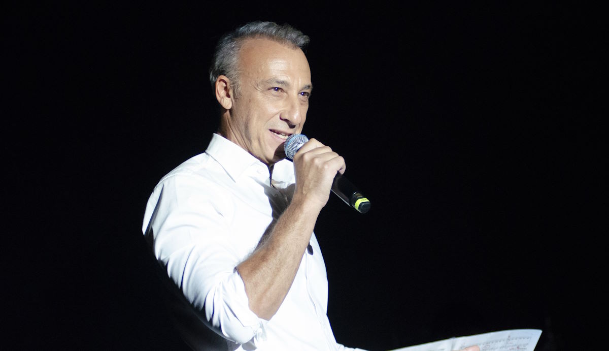Μίνως Μάτσας: Γιορτάζει τα γενέθλιά του μαζί με τα δίδυμα παιδιά του!