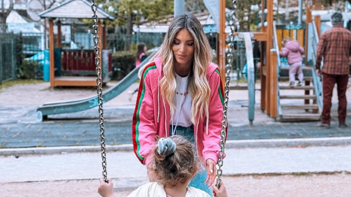Αθηνά Οικονομάκου: Back to school για τον Μάξιμο και τη Σιένα – Η τρυφερή ανάρτηση