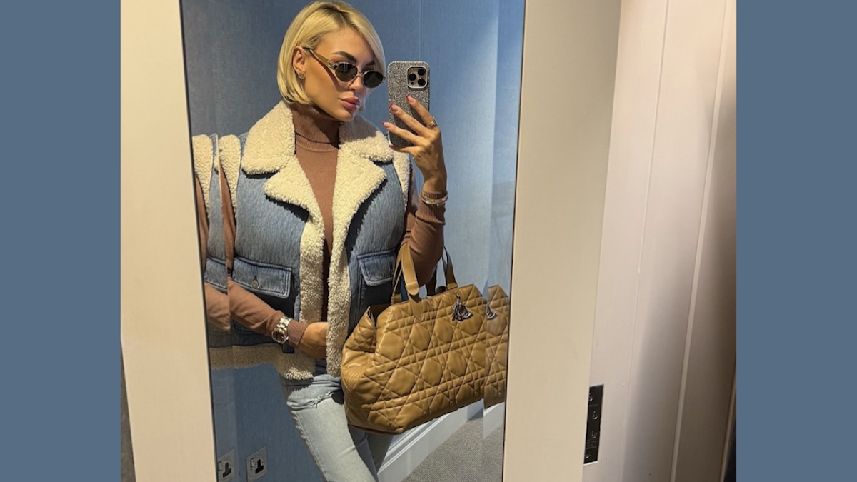 Αλεξάνδρα Παναγιώταρου: Το denim style που συναντά το showgirl μέσα της