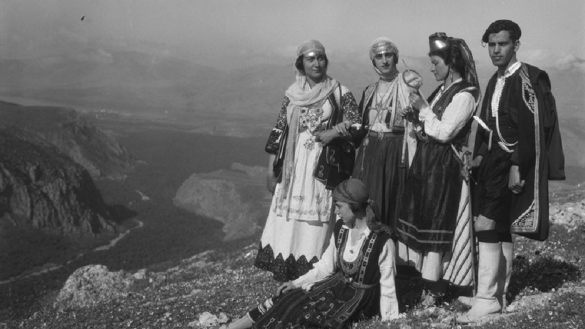 Αντώνης Μπενάκης: Ένα συλλεκτικό λεύκωμα, οι ιστορίες του και οι περιπέτειές του
