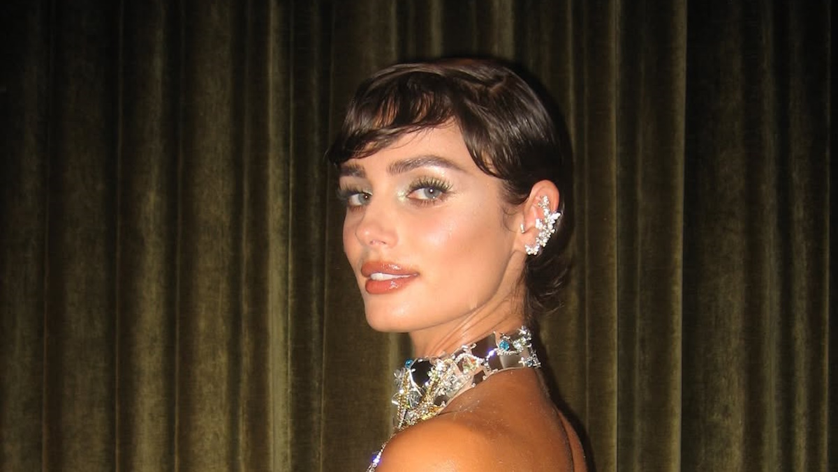 Τέιλορ Χιλ: Με εντυπωσιακή δημιουργία Celia Kritharioti