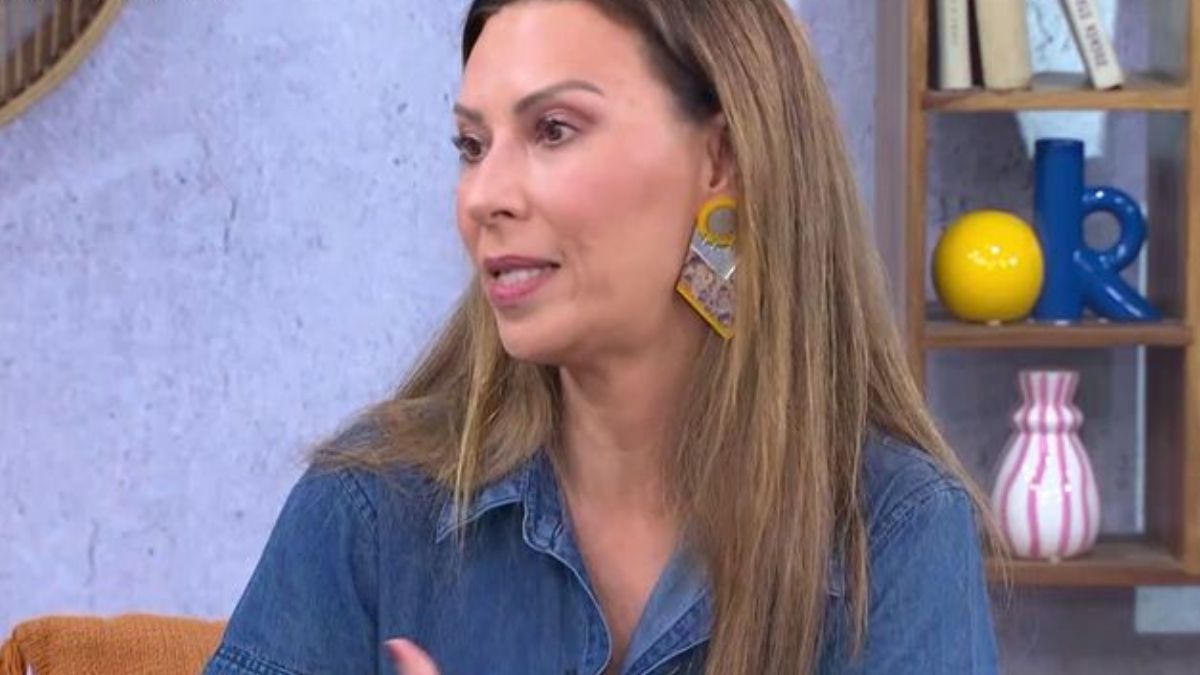 Δώρα Χρυσικού: «Είμαι καλά και υγιής εδώ και τέσσερα χρόνια» – Η συγκλονιστική εξομολόγηση για τον καρκίνο και τη συμπεριφορά γιατρού