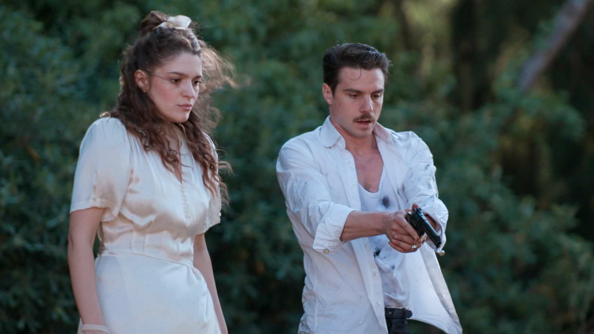 Grand Hotel: Η Αλίκη μαθαίνει την πραγματική ταυτότητα του Άρη