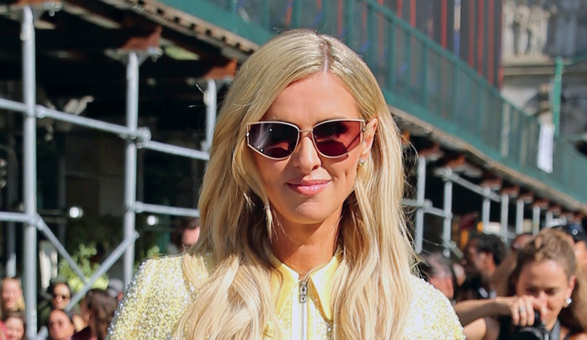 Φωτεινό κίτρινο: Το χρώμα του ήλιου ακτινοβολεί στυλ και συναγωνίζεται τη λάμψη των σταρ