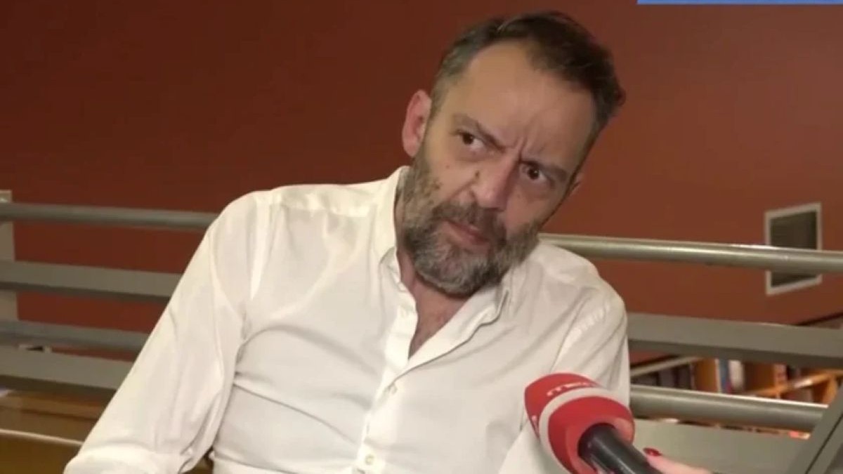 Αύγουστος Κορτώ: «Πολλοί άνθρωποι θα σκεφτούν “κοίτα την κουφάλα, πάει να πουλήσει βιβλία πάνω στις πλάτες των νεκρών”»