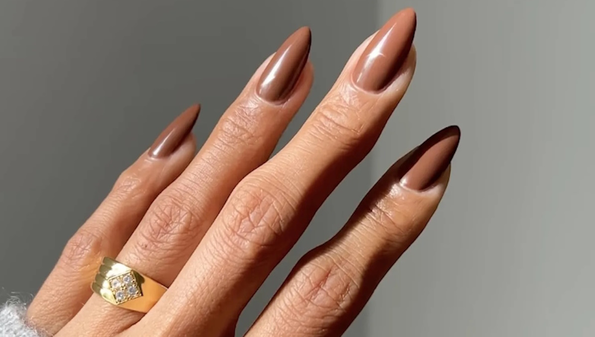 Chai Latte Nails: Το απόλυτο φθινοπωρινό μανικιούρ