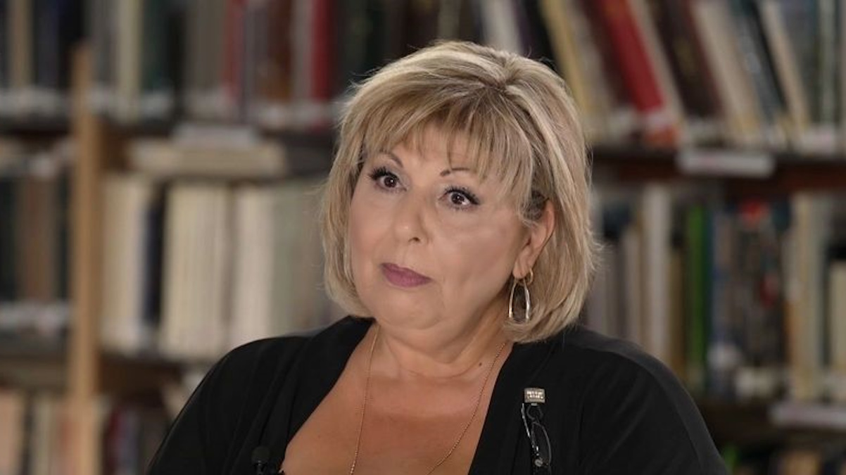 Λένα Μαντά: «Αισθανόμουν ότι ήμουν εμπόδιο στη ζωή των γονιών μου. Για τον Γιώργο δεν υπήρχε τίποτα άλλο πάνω από εμένα»