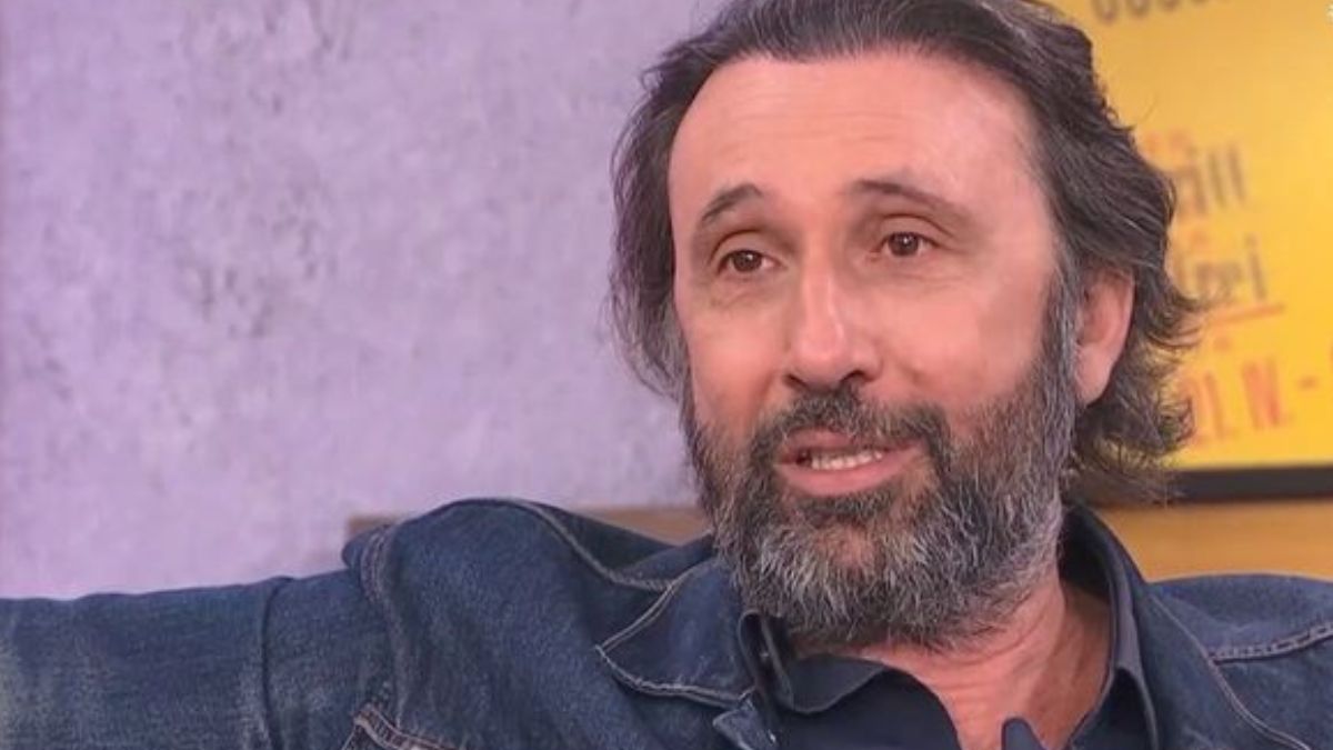 Ρένος Χαραλαμπίδης: «Δηλητηριάστηκα στο θέατρο πριν την παράσταση και κάηκαν οι φωνητικές μου χορδές»