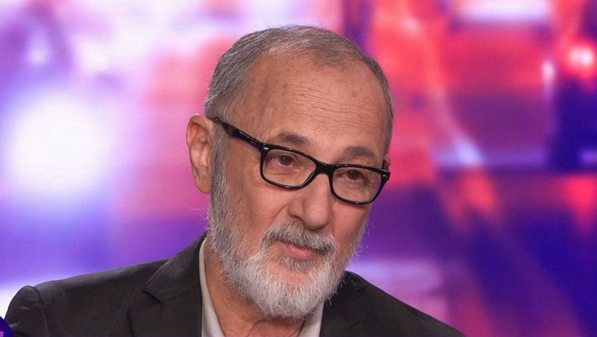 Στέλιος Μάινας: «Ο μπαμπάς μου έφυγε από την οικογένεια όταν ήμουν 4 ετών. Δεν τον γνώρισα πολύ καλά»