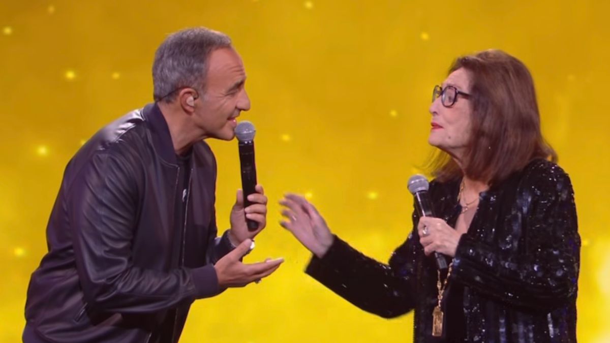 Νίκος Αλιάγας – Νάνα Μούσχουρη: Τραγουδούν επί σκηνής σε γαλλική εκπομπή και συγκινούν