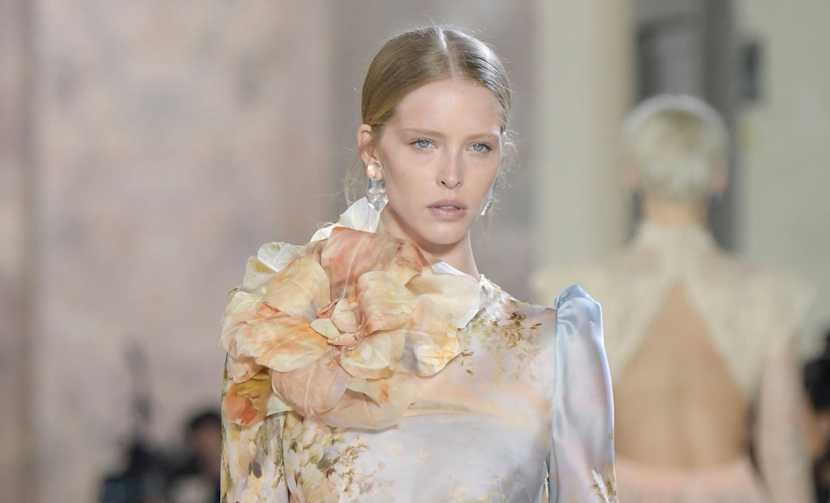 4 θεραπείες που χαρίζουν λάμψη και αξίζει να δοκιμάσετε