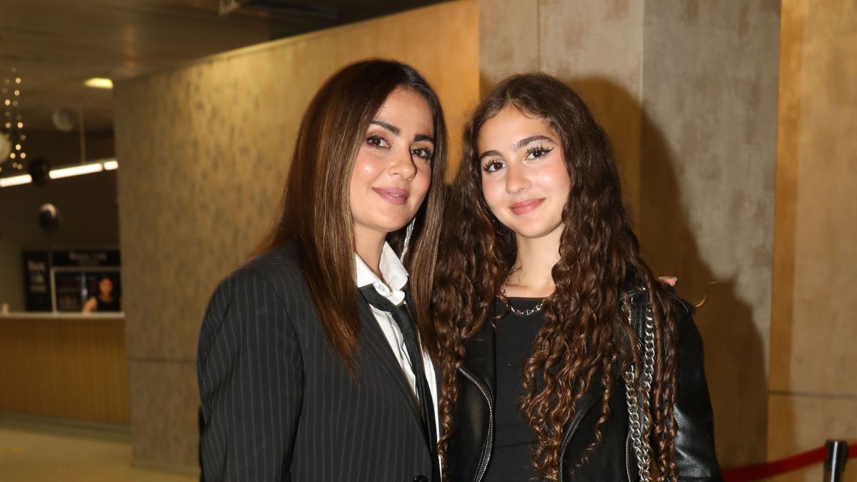 Αγγελική Δαλιάνη: Σπάνια βραδινή έξοδος με την κόρη της