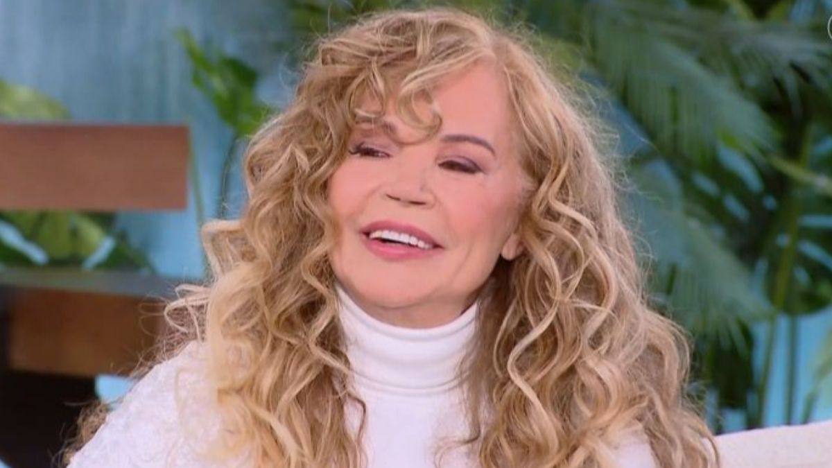 Ελένη Δήμου: «Αν έβαλα κάποιους ανθρώπους στη ζωή μου και διέρρευσαν διάφορα, είναι δικό μου το λάθος…»