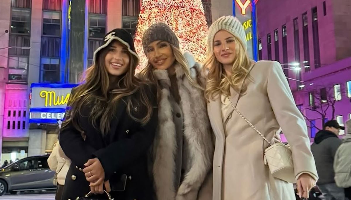 Ελένη Πετρουλάκη: Το ταξίδι στη Νέα Υόρκη μαζί με τις κόρες της