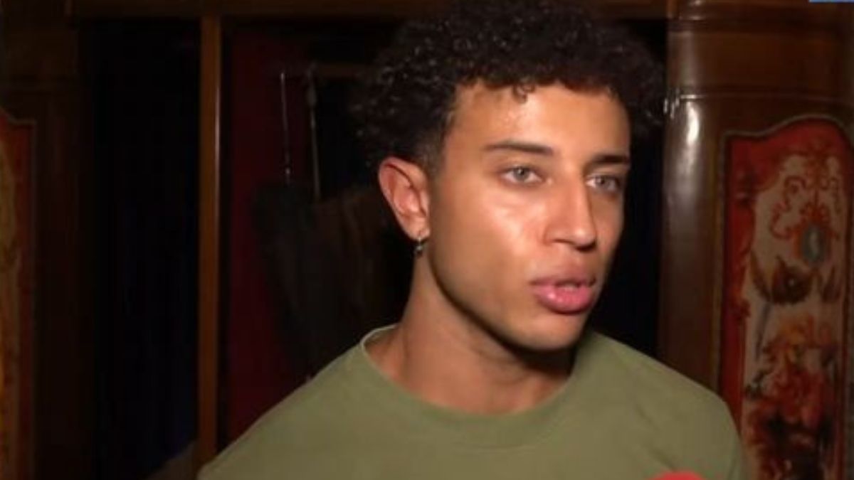 Ηρακλής Τσουζίνοφ: «Το μόντελινγκ έχει ένα ταβάνι, οπότε νομίζω πως θα επιλέξω την υποκριτική – Όσο περισσότερο το ψάχνω, τόσο περισσότερο μαθαίνω»