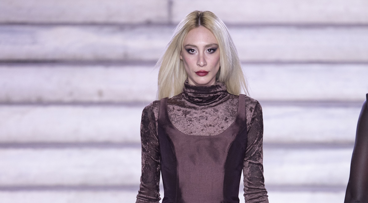 Κιάρα Μαρκέζη: Η εγγονή του Άκη Τσοχατζόπουλου εντυπωσίασε στο Athens Fashion Week