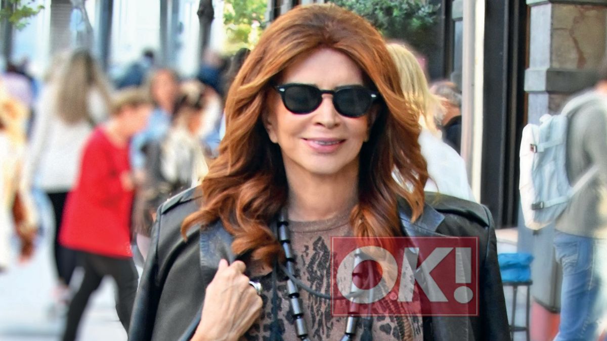 Μιμή Ντενίση: Ο φωτογραφικός φακός την εντόπισε στο κέντρο της Αθήνας!