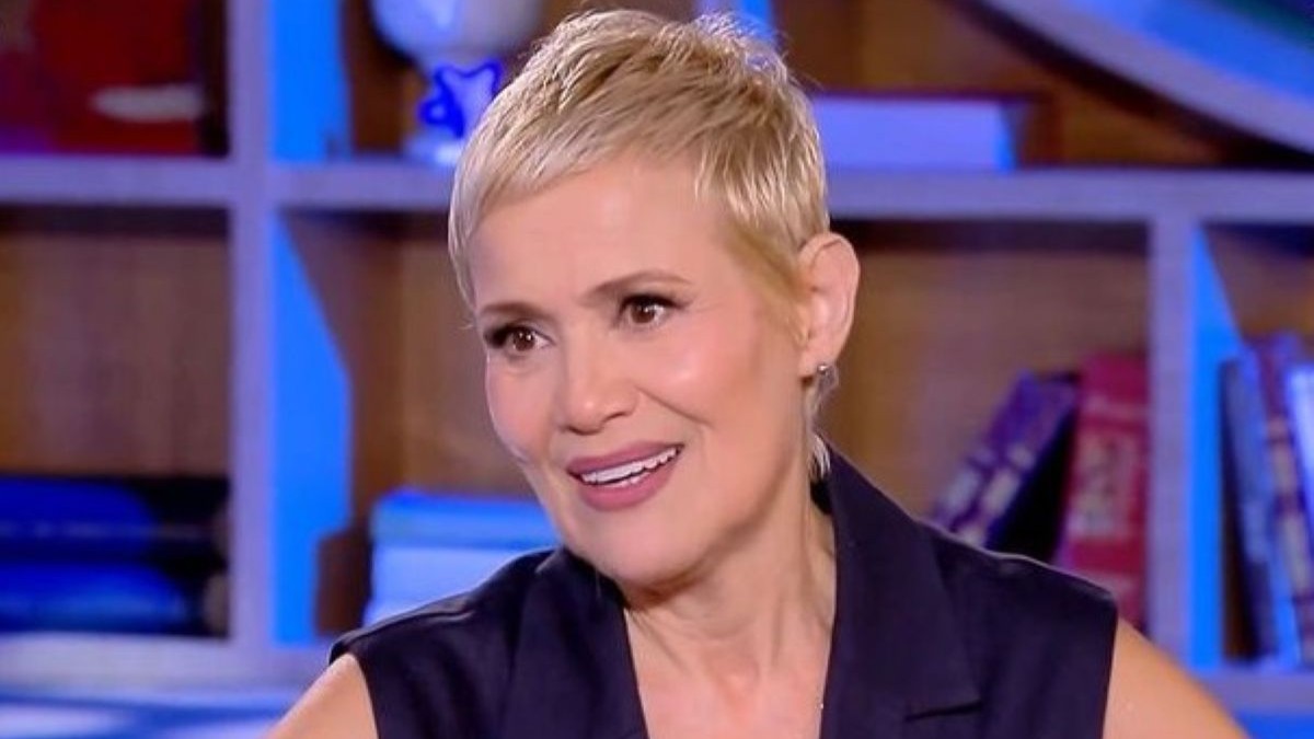 Η εξομολόγηση της Κωνσταντίνας Μιχαήλ για την Αλίκη Βουγιουκλάκη: «Μου είχε πει “σου εύχομαι να κάνεις την καριέρα μου”. Δεν το εννοούσε καθόλου»