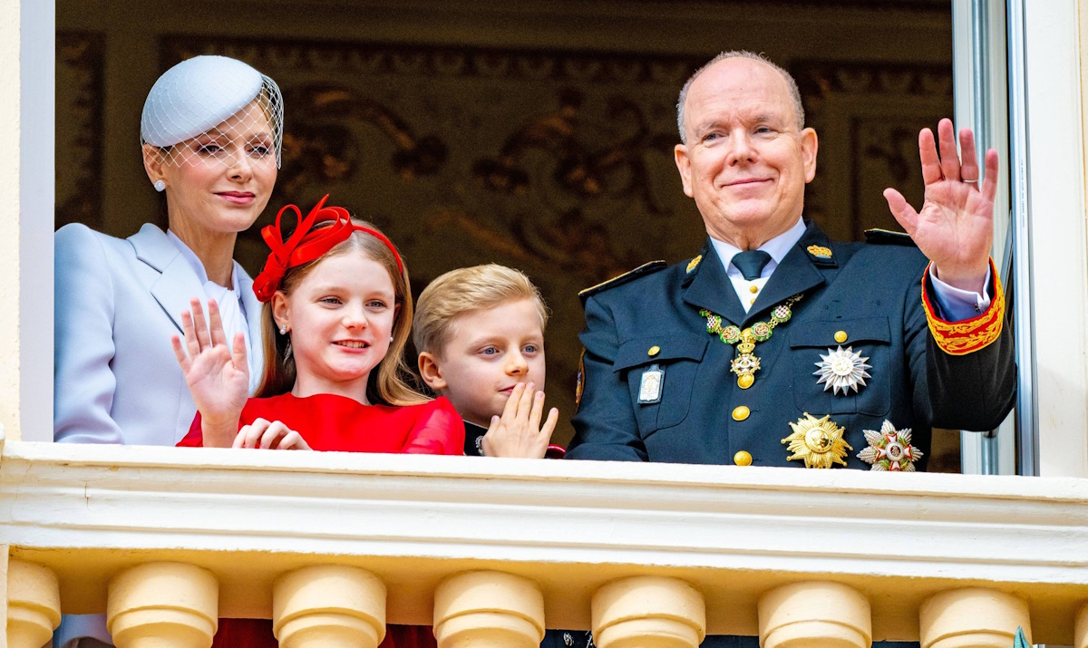 Τα δίδυμα του Πρίγκιπα Αλβέρτου και της Πριγκίπισσας Σαρλίν έκλεψαν την παράσταση στην Εθνική Ημέρα του Μονακό