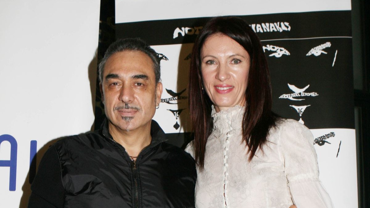 Νότης Σφακιανάκης: Οι πρώτες πληροφορίες για την απώλεια της συζύγου του – «Πέθανε στο σπίτι…»