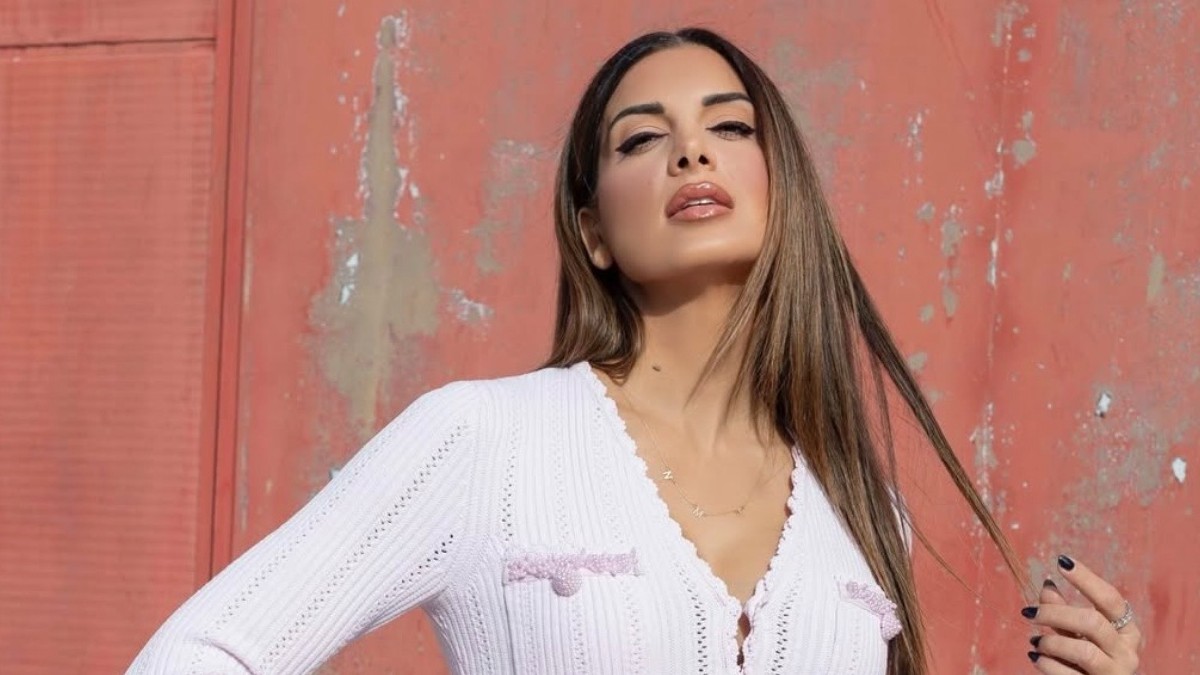 Πώς να αντιγράψετε τα ίσια μαλλιά της Σταματίνας Τσιμτσιλή