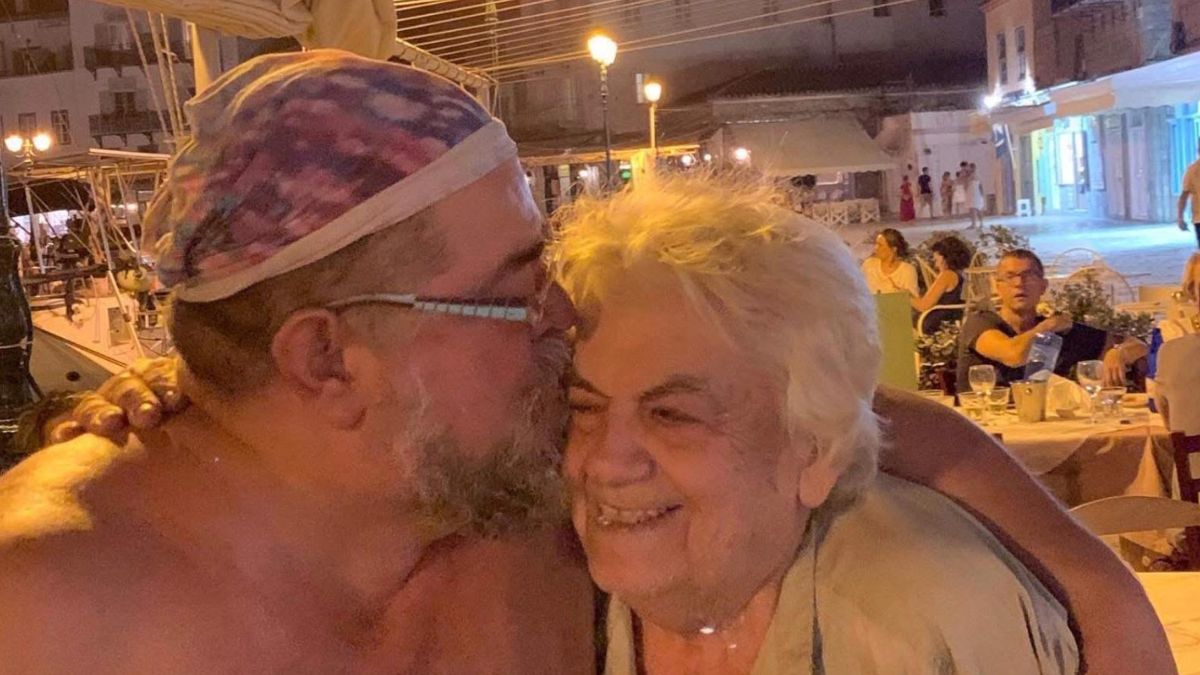 Σταμάτης Κραουνάκης: Ο αποχαιρετισμός στον εικαστικό και φίλο του Νίκο Στεφάνου και η παρεξήγηση