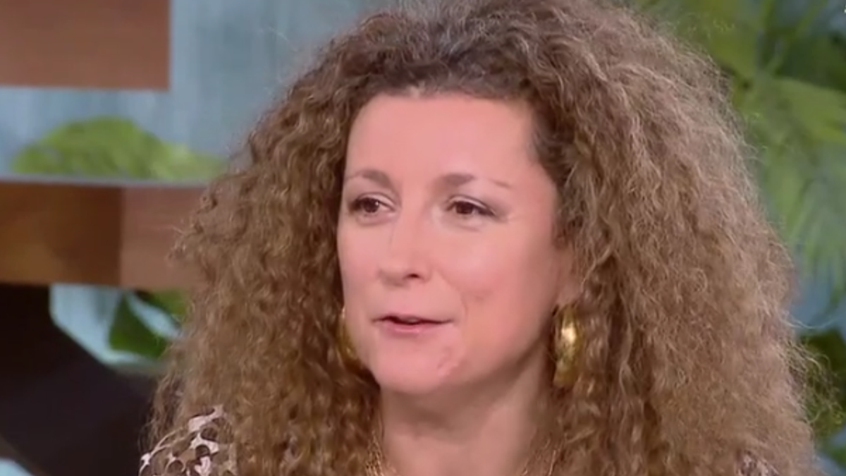 Κατερίνα Βρανά: «Σε πάρα πολλά θέατρα η σκηνή δεν είναι προσβάσιμη. Το δίλημμά μου είναι ή παίζω ή χ@@@ω»