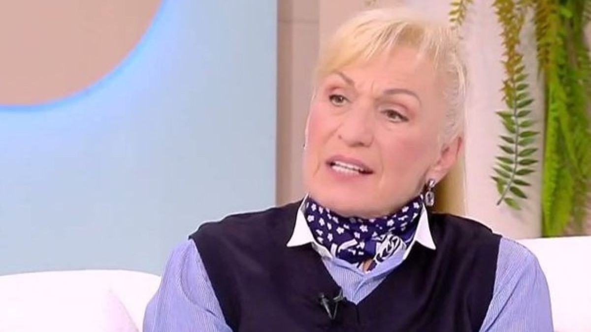 Σόφη Ζαννίνου: «Ρώταγα τη μητέρα μου ποια είμαι και μου έλεγε “η υπεύθυνη”. Ήταν δραματικά»