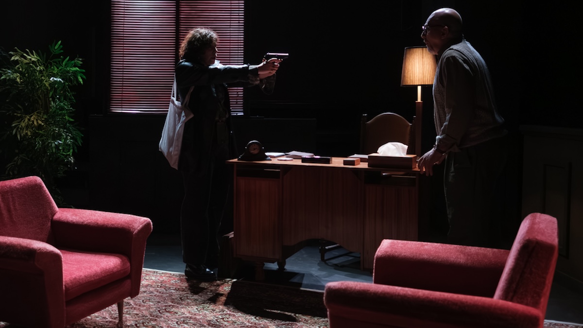 Δουλειά του Max Wolf Friedlich: Η θεατρική παράσταση που πρέπει να γίνει viral