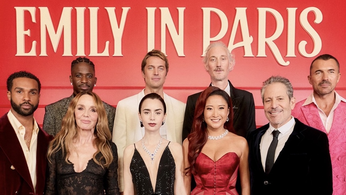 Emily in Paris: Η απόλυτη wow έμπνευση για Christmas accessorizing