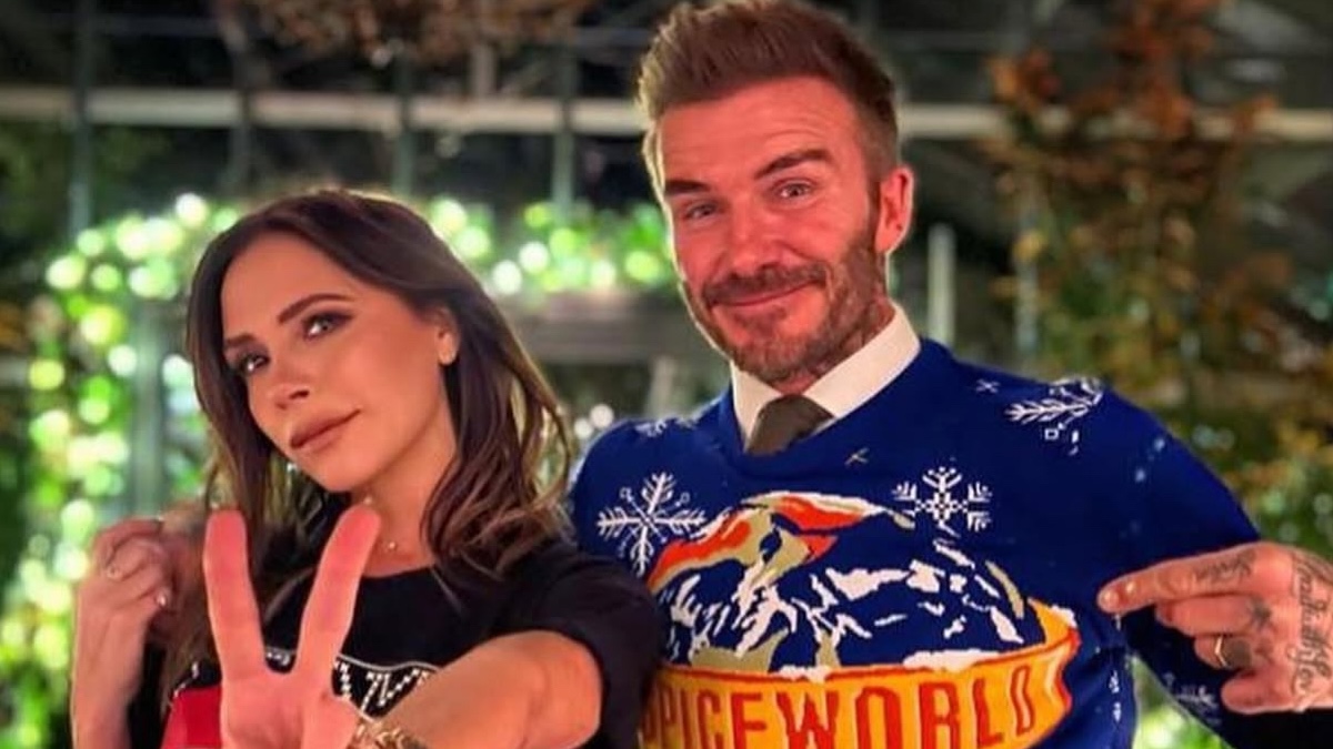 Οι διεθνείς celebrities ομορφαίνουν με Ugly Holiday Sweaters