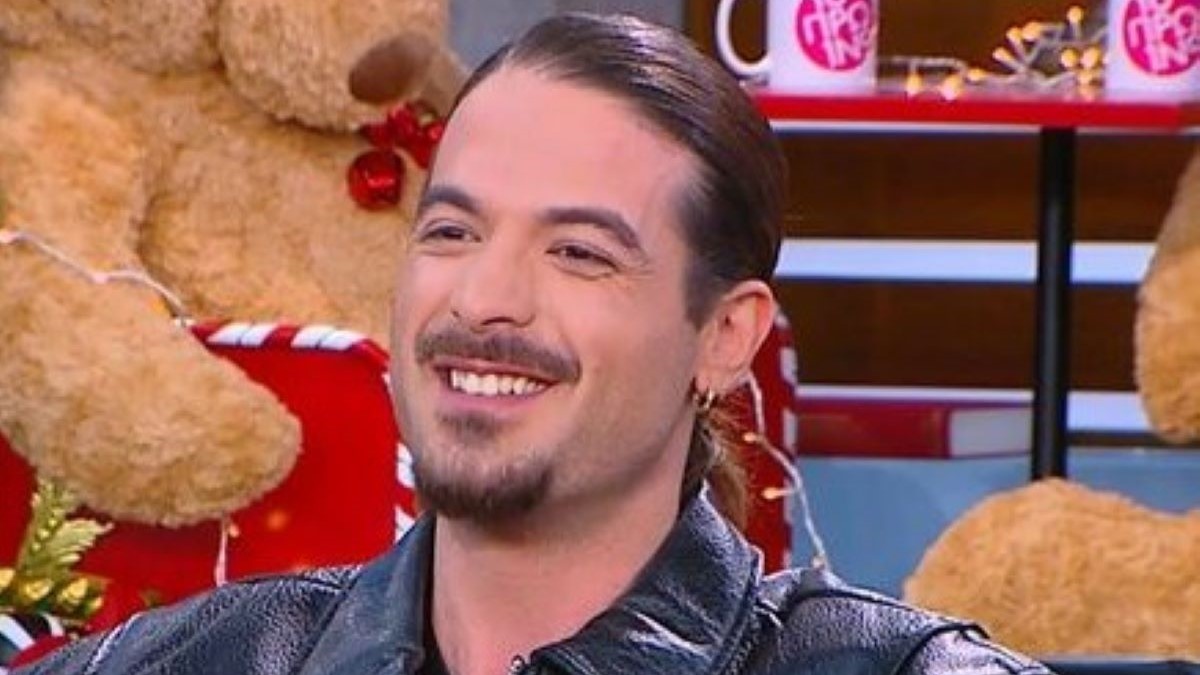 Άρης Μουγκοπέτρος: Έδειξε το τεχνητό μέλος του χεριού του – «Θα επιστρέψω στη δουλειά μου!»