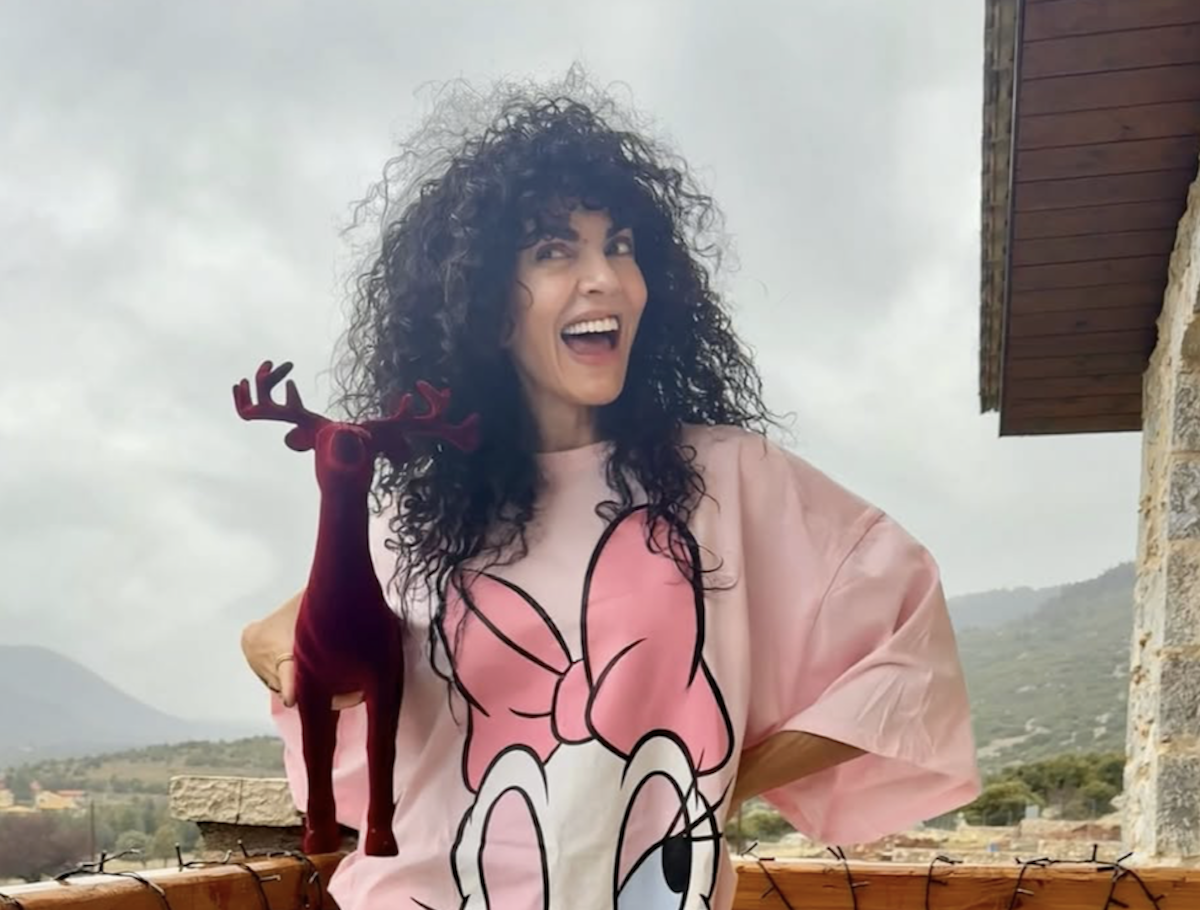 Μαρία Σολωμού: Διακοπές στον Παρνασσό – Οι σέξι πόζες