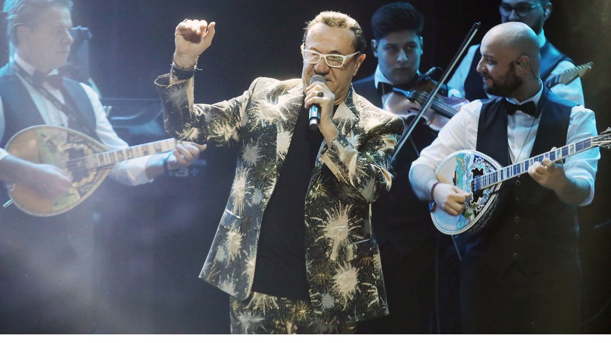 Λευτέρης Πανταζής: Στο νοσοκομείο ο τραγουδιστής – «Από υπερκόπωση έπεσα»