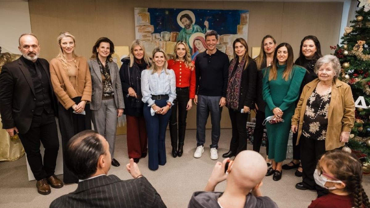 Χριστουγεννιάτικη γιορτή με τον Σάκη Ρουβά στον ξενώνα «Μαριάννα Β. Βαρδινογιάννη-Ελπίδα»