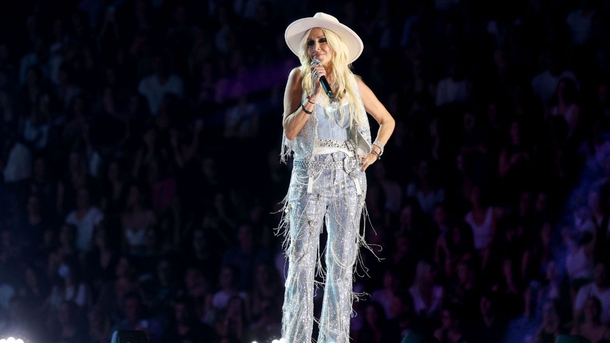 Άννα Βίσση: Απαντά στο «Πρωινό» του ANT1 – «Όσο έχω φωνή, θα τραγουδάω»