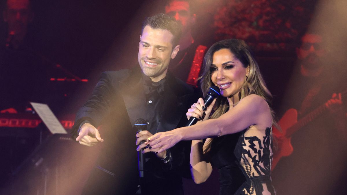 Κωνσταντίνος Αργυρός – Δέσποινα Βανδή: Η λαμπερή πρεμιέρα και οι εκλεκτοί καλεσμένοι