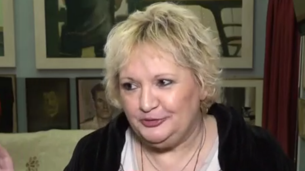 Καίτη Φίνου: «Έχω βρει το καταφύγιό μου. Θεωρώ ευλογημένο τον εαυτό μου που βρέθηκε στον δρόμο μου η Άννα Φόνσου»