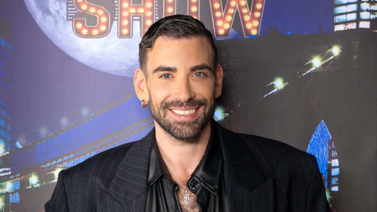 Έντι Γαβριηλίδης: «Στην εφηβεία ήθελα να γίνω ηθοποιός αλλά οι γονείς μου διαφωνούσαν και μου έλεγαν να γίνω σχεδιαστής μόδας»