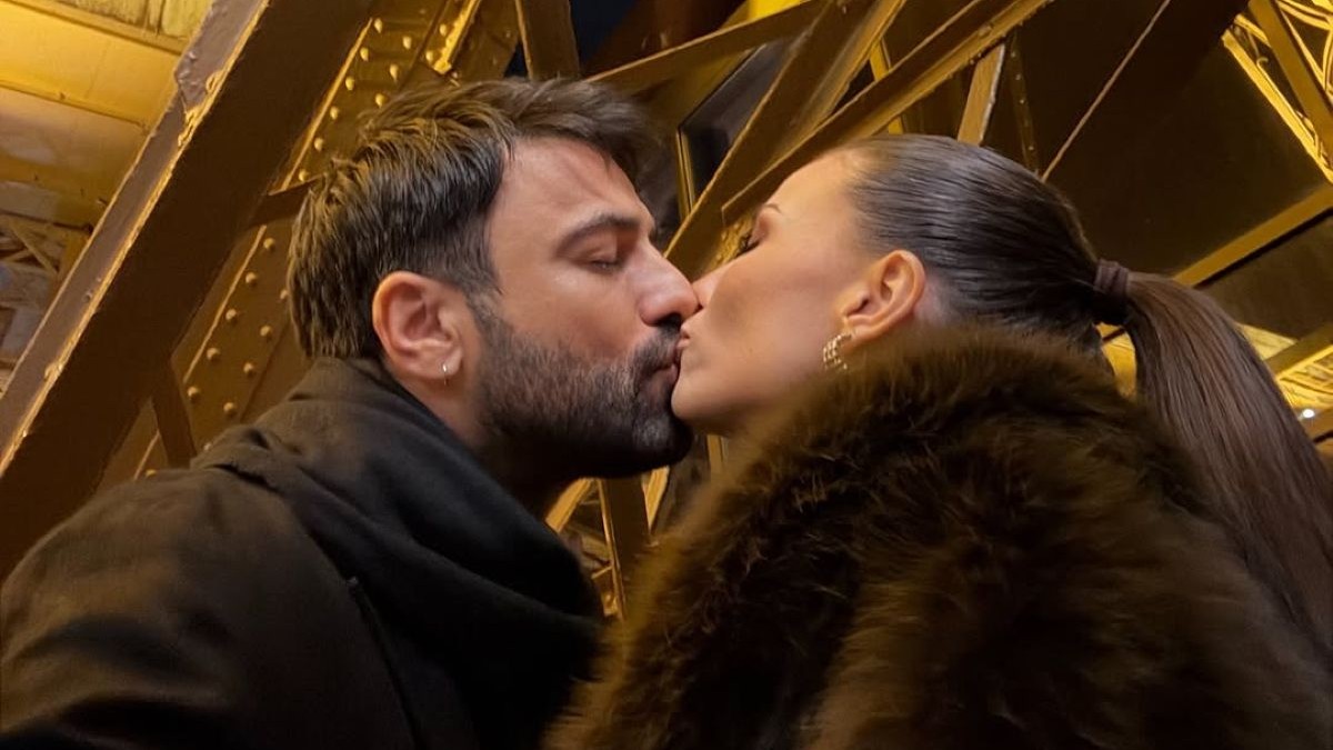 Ανδρέας Γεωργίου – Σιμώνη Χριστοδούλου: Η τρυφερή χριστουγεννιάτικη στιγμή με το μωρό τους!