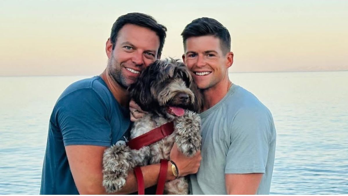 Στέφανος Κασσελάκης – Τάιλερ Μακμπέθ: Ποζάρουν με τη σκυλίτσα τους, Φάρλι και εύχονται για το 2026