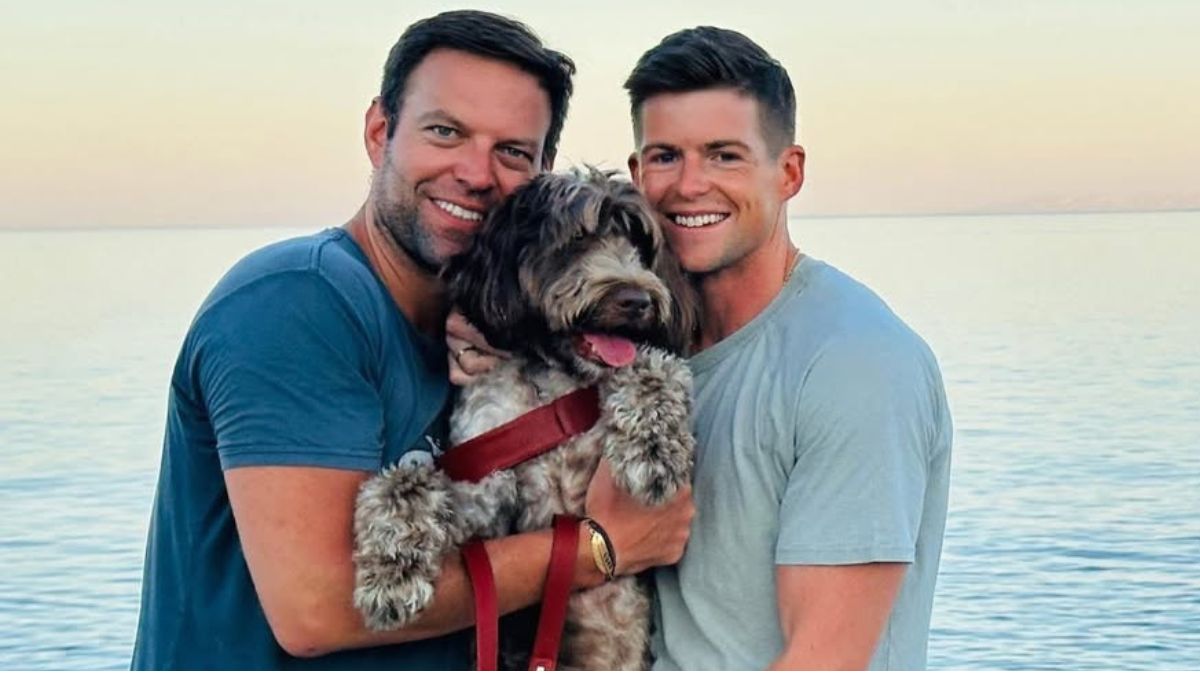 Στέφανος Κασσελάκης – Τάιλερ Μάκμπεθ: Ποζάρουν με τη σκυλίτσα τους, Φάρλι και εύχονται για το 2026