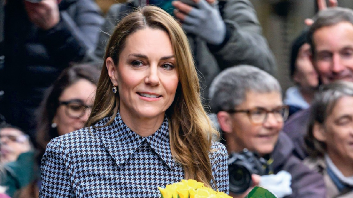 Πριγκίπισσα Κάθριν: Με φόρεμα Emilia Wickstead σε φιλανθρωπικό ίδρυμα για παιδιά στο Λονδίνο