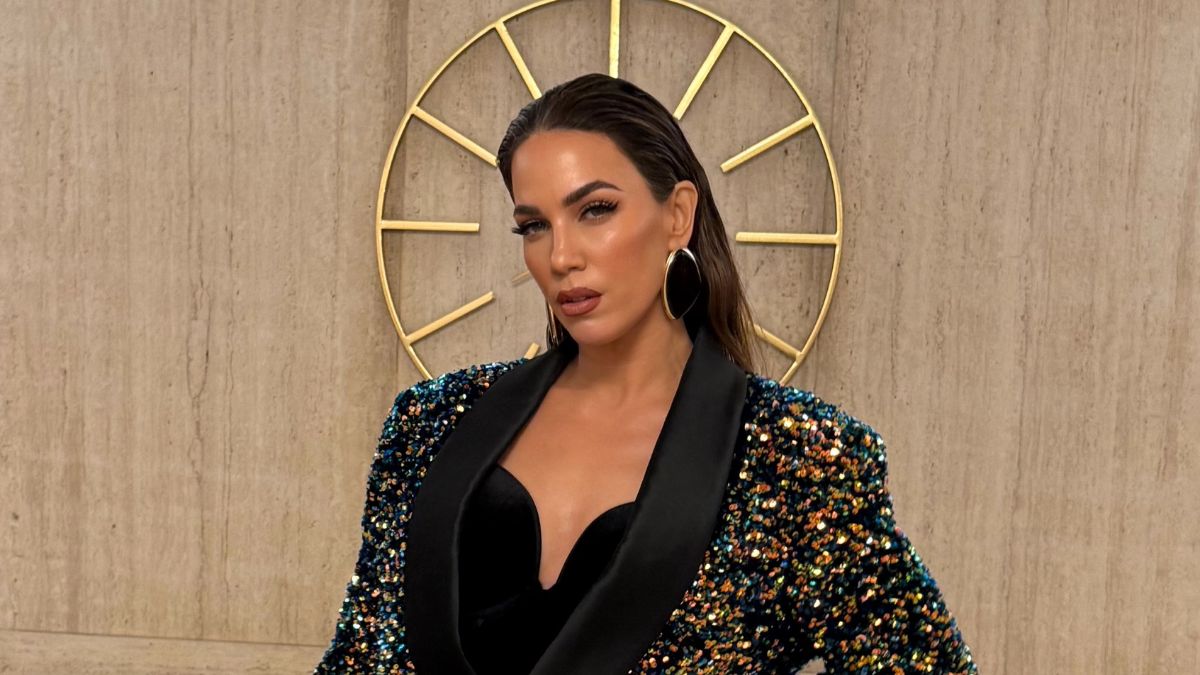 Κατερίνα Στικούδη: Επίτιμη καλεσμένη του Προξενείου της Ακτής Ελεφαντοστού – Η ερμηνεία της στο πιάνο