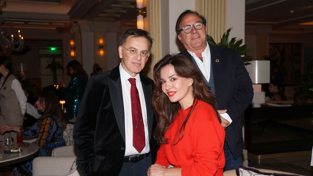 Δήμητρα Ματσούκα: Η πρώτη δημόσια εμφάνιση με τον Πέτρο Κόκκαλη μετά τη δικαστική περιπέτεια