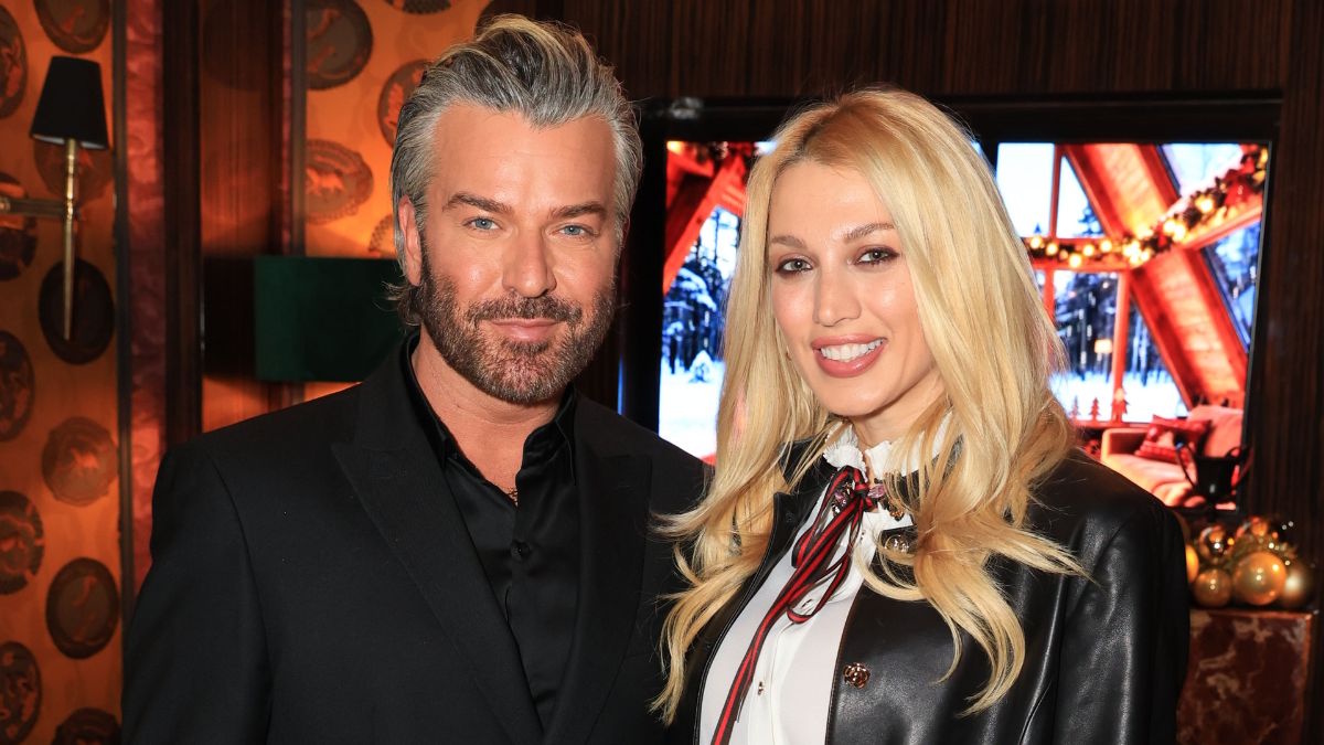 Κωνσταντίνα Σπυροπούλου: ‘Εδωσε το «παρών» στο Christmas Private Dinner με τον Πάνο Μυλωνά – Ποιοι άλλοι celebrities βρέθηκαν;