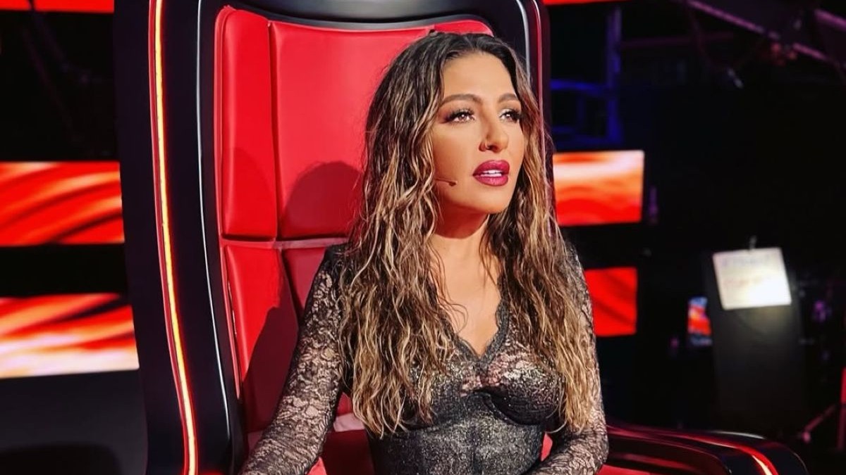 Έλενα Παπαρίζου: Η εντυπωσιακή αλλαγή στην εμφάνιση της μετά την περιπέτεια της υγείας της