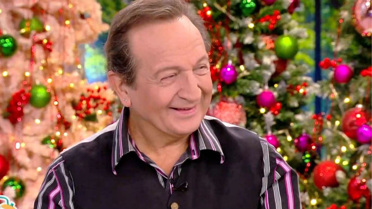 Σπύρος Μπιμπίλας: «Δεν γίνεται να απασχολείς έναν ηθοποιό 6 ώρες και μετά να του λες “είσαι καμένος, έχουν παίξει πολύ εσένα»